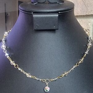 Beautiful Vintage-style Necklace Goldtone With Beads And cloisonné Bead